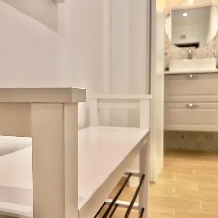 Apartment Romesweetrome *